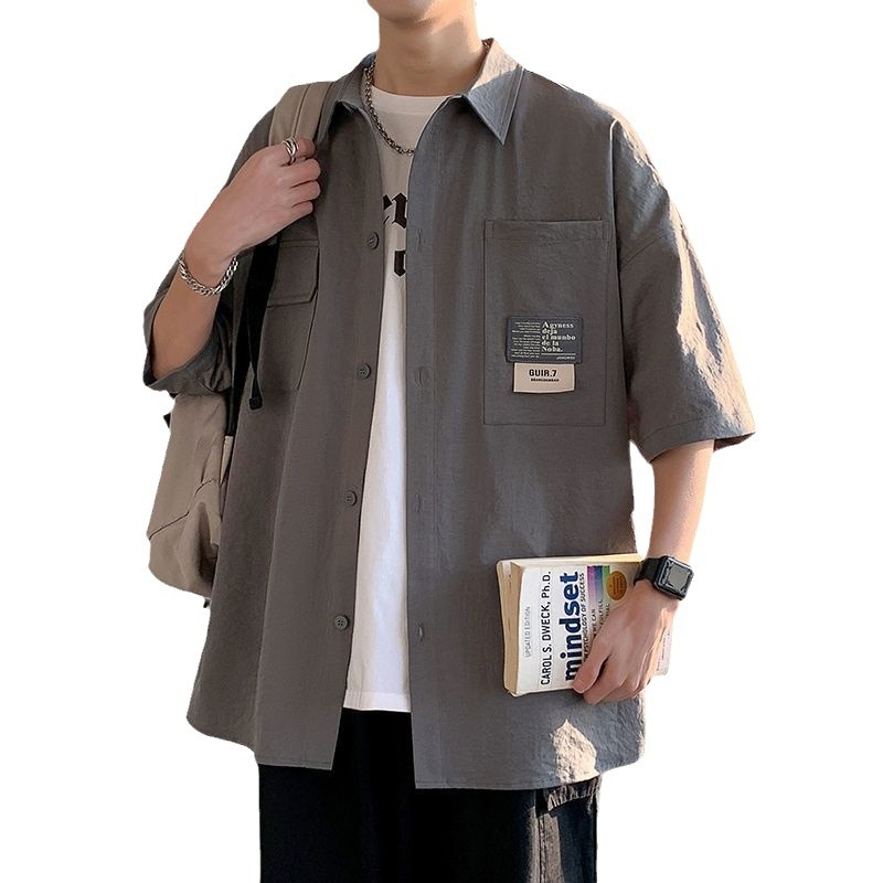 Meeste lühikeste varrukatega särk, hingav polüester, vaba lõige, ühestoon, tasku detail, Hongkongi stiil, suvine igapäevane särk