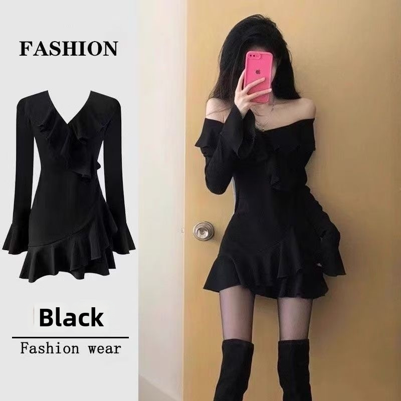 Lühike A-line kleit sügava V-kaelusega, polüesterkangas, tihe linnastiil.