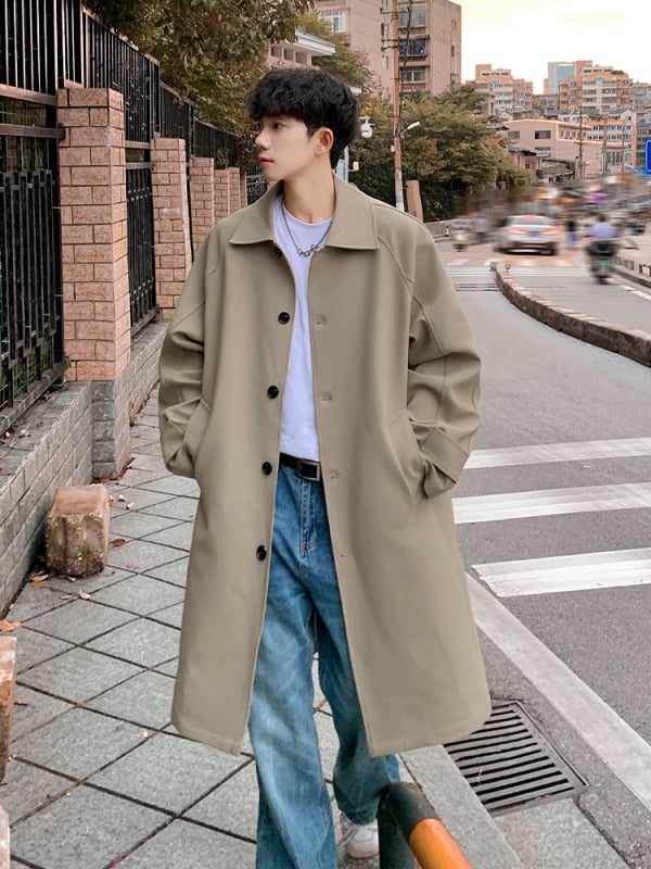Pánska stredne dlhá vetrovka v kórejskom štýle, voľný strih, golier s otočením, zapínanie na jeden gomb, jesenné nosenie, dĺžka 80–100 cm