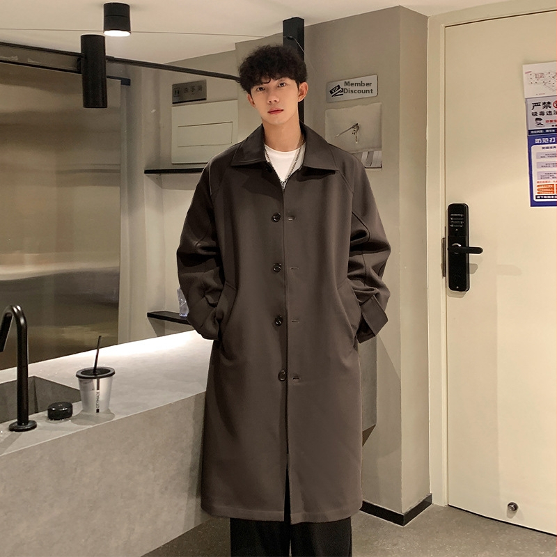 Pánska stredne dlhá vetrovka v kórejskom štýle, voľný strih, golier s otočením, zapínanie na jeden gomb, jesenné nosenie, dĺžka 80–100 cm