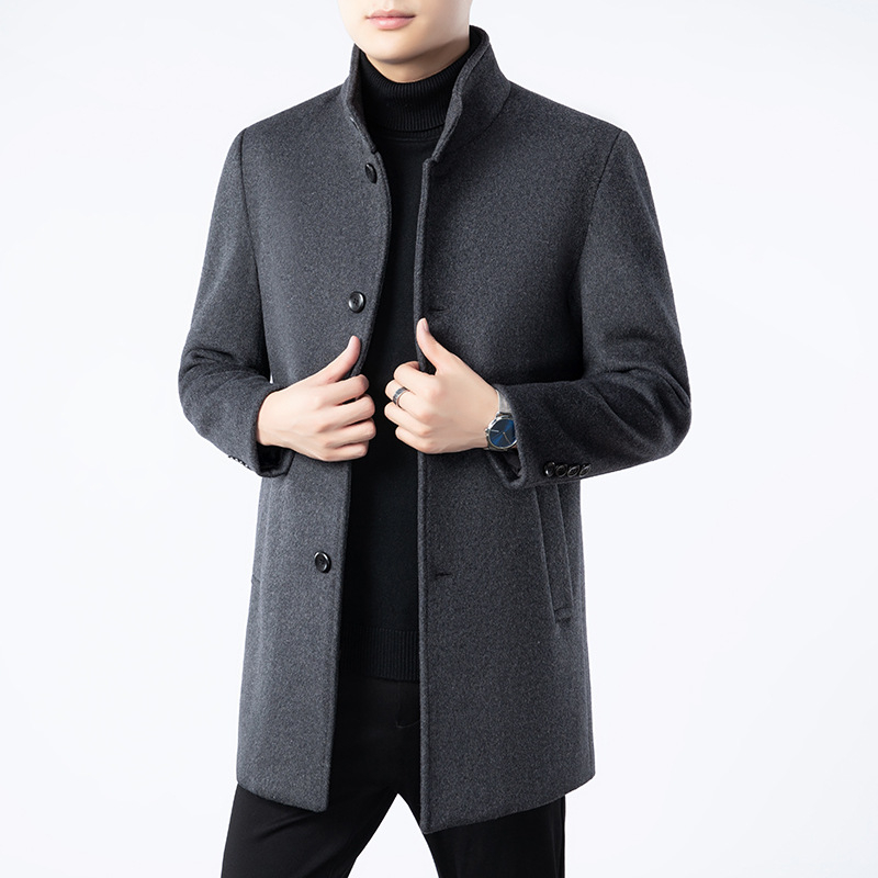 Pánsky vlnený kabát strednej dĺžky, stojatý golier, jednoradové zapínanie, podšívka z polyesteru, podiel vlny 51-70%