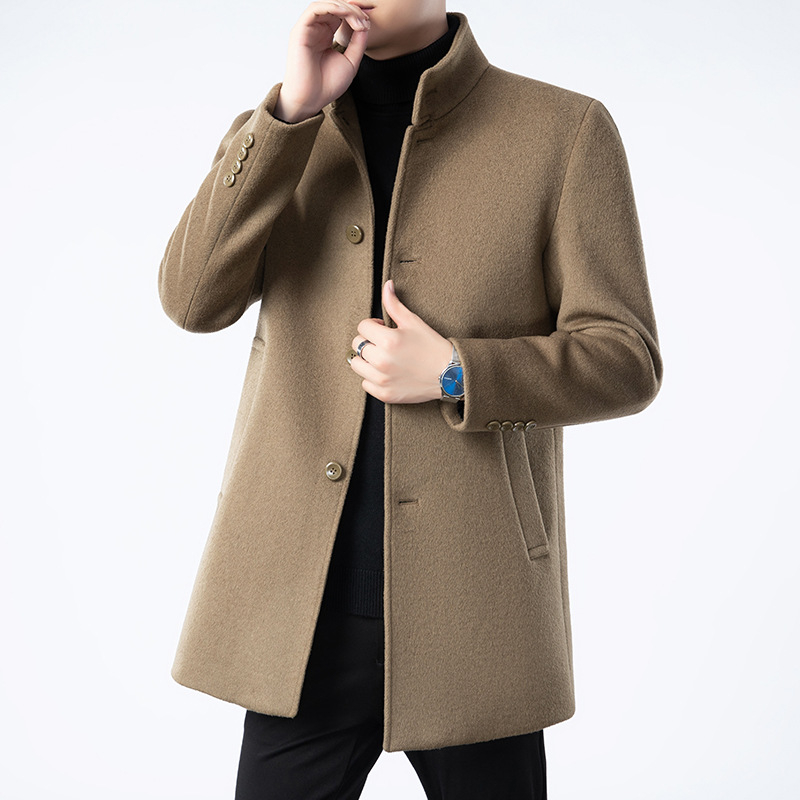 Pánsky vlnený kabát strednej dĺžky, stojatý golier, jednoradové zapínanie, podšívka z polyesteru, podiel vlny 51-70%