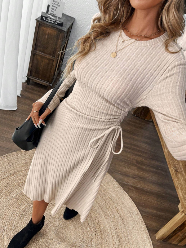 Ženska pletena haljina s A‑linijom siluete i okruglim izrezom (pleteni materijal, dugi rukavi, elastični pojas, srednja duljina)