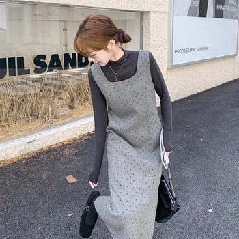 White Crane täppidega villane kleit, Korea versioon, keskmise pikkusega, varrukateta, rippkaelaga, kevad 2025