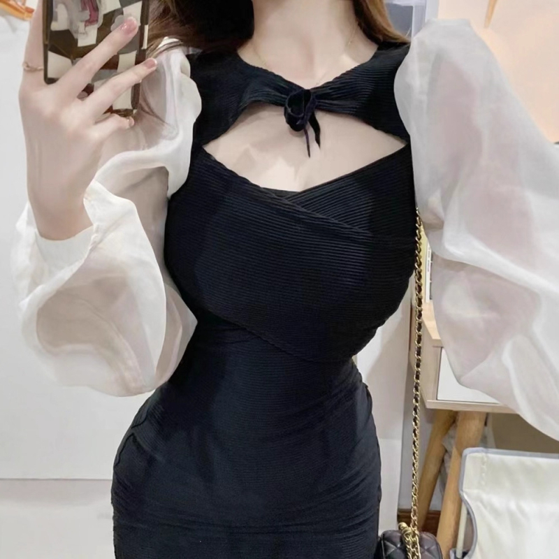 Bodycon haljina s okruglim izrezom, nabrekle rukave, visokim strukom, kratka duljina