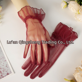 Svadobné rukavice s okrajom v tvare lotosového listu zo sieťoviny; krátky minimalistický štýl; materiál Swiss Net; pohlavie: ženy; sezóna: všetky ročné obdobia; uvedenie: jar 2025.