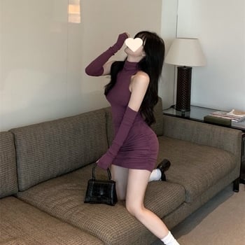 Bodycon haljina s visokim vratom i dugim rukavima, poliester 70–80%