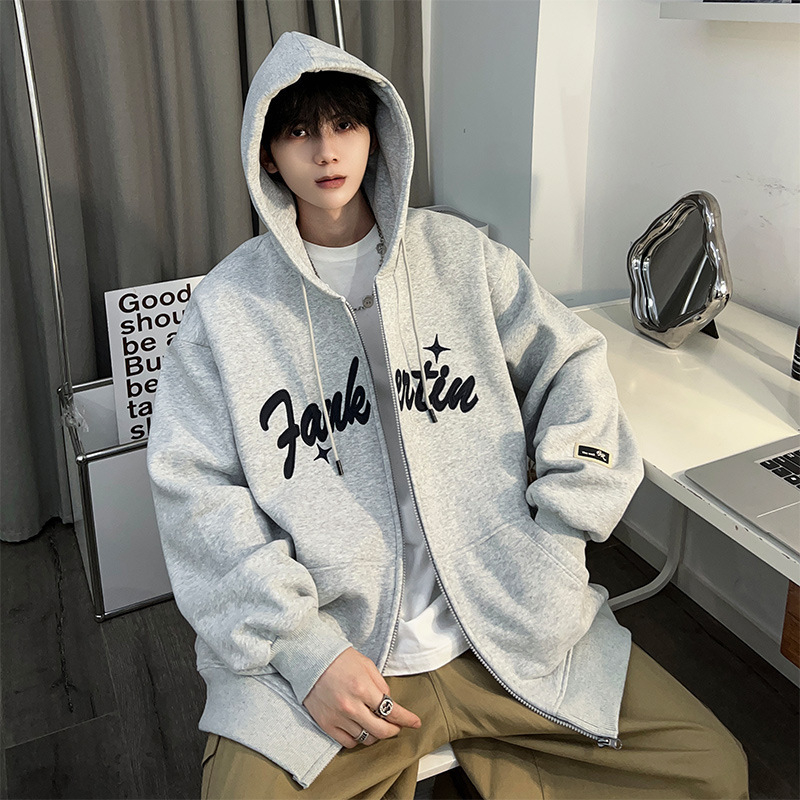 Ανδρική ζακέτα με κουκούλα και εκτύπωση, χαλαρή εφαρμογή, πολυεστέρα 91–95%, φλις επένδυση, φερμουάρ