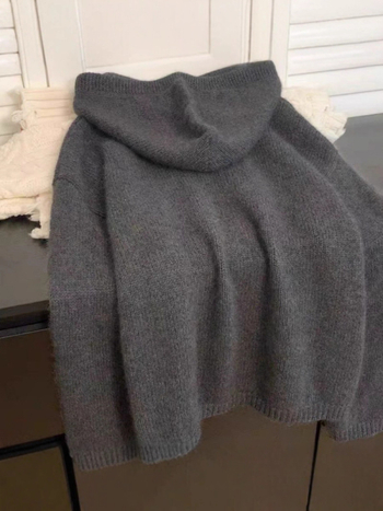 Dámsky kapucňový hrubý vlnený sveter, voľný strih, neformálny štýl, 95% vlna