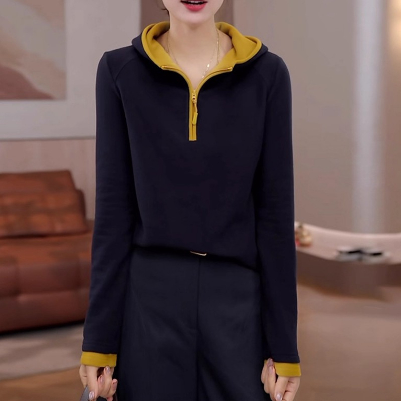 Hanorac damă cu glugă, mâneci lungi, design color-block, croi lejer, lungime ultra-scurtă, material modal