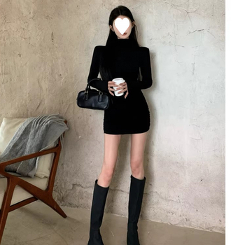 Bodycon haljina s visokim ovratnikom, dugi rukavi, poliester, kratka suknja