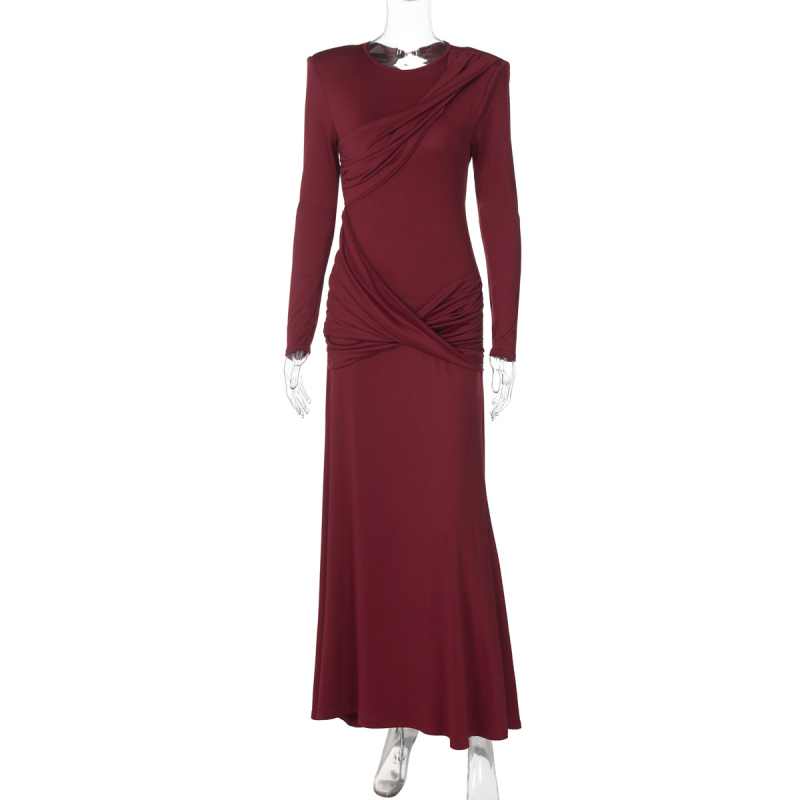 Bodycon haljina od Milk Silk, dugi rukavi, srednji pojas, duga haljina