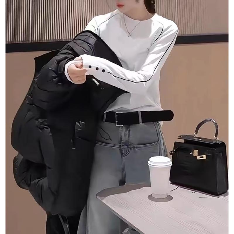 Hosszú ujjú T-shirt kerek nyakkal, viszkóz alapanyag, hímzés, egyszínű kivitel