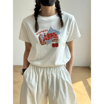 Pamučna majica slobodnog kroja, okrugli izrez, kratki rukavi, gradski stil