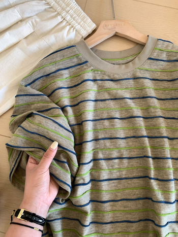 Ženski prugasti T-shirt, ležeran kroj, okrugli izrez, kratki rukavi, mješavina pamuka-poliester-lin