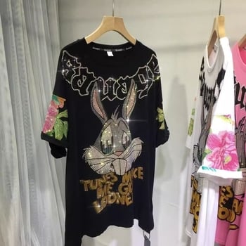 Slobodno krojeni pamukni T-shirt s kristalima, okrugli izrez, kratke rukave, motiv božur i zec