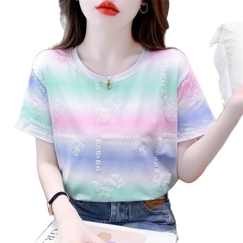 Γυναικεία T-shirt με κοντά μανίκια, Rainbow μοτίβο, ύφασμα Milk Silk, στρογγυλός λαιμός, φαρδιά γραμμή