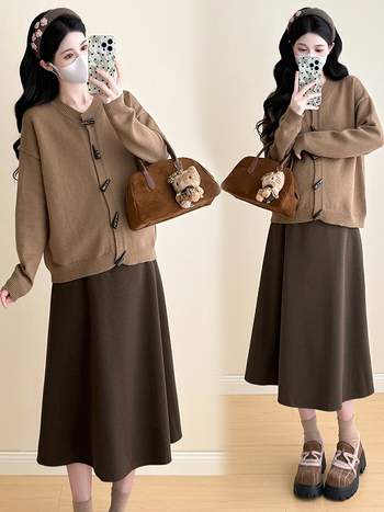 Tehotenský kostým s midi sukňou, dlhé rukávy, pletený materiál z polyesteru a bavlny (50–70% polyester, do 30% bavlny), jeseň 2025, japonsko-kórejský voľný štýl