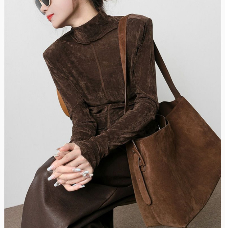 Ženski T-shirt od pamukasto-mješovite tkanine s poluvisokim ovratnikom, dugim rukavima, širokim krojem, detalji kolaž/šivanje