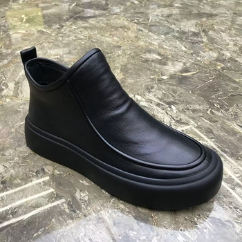 Martin férfi Chelsea csizma valódi bőrből, gumitalpú, oldalsó cipzár, alacsony sarka 1-3 cm, középmagas szár