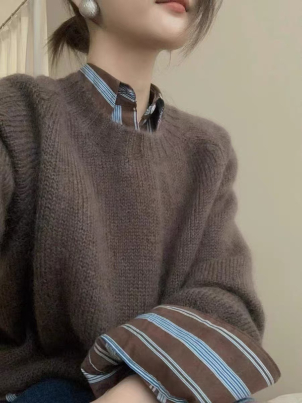 Dámsky hrubý vlnený sveter s okrúhlym výstrihom, rukávy v štýle princeznej, voľný strih, bežná dĺžka, retro štýl