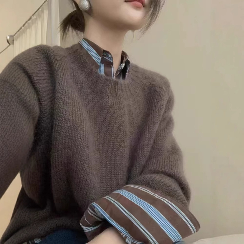 Dámsky hrubý vlnený sveter s okrúhlym výstrihom, rukávy v štýle princeznej, voľný strih, bežná dĺžka, retro štýl