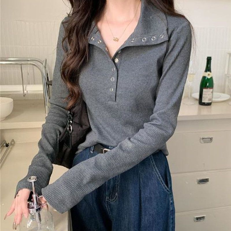 Majica s oversize ramenima, vez, pamuk 30–50%, drugi materijal <30%, visoki ovratnik, kratka duljina, stil privatnog društvenog outfita, proljeće 2025