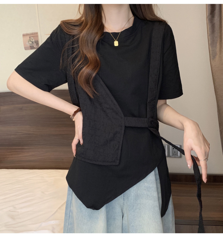 Tricou damă din două părți, cu colaj/îmbinare, guler rotund, mânecă scurtă, lungime medie