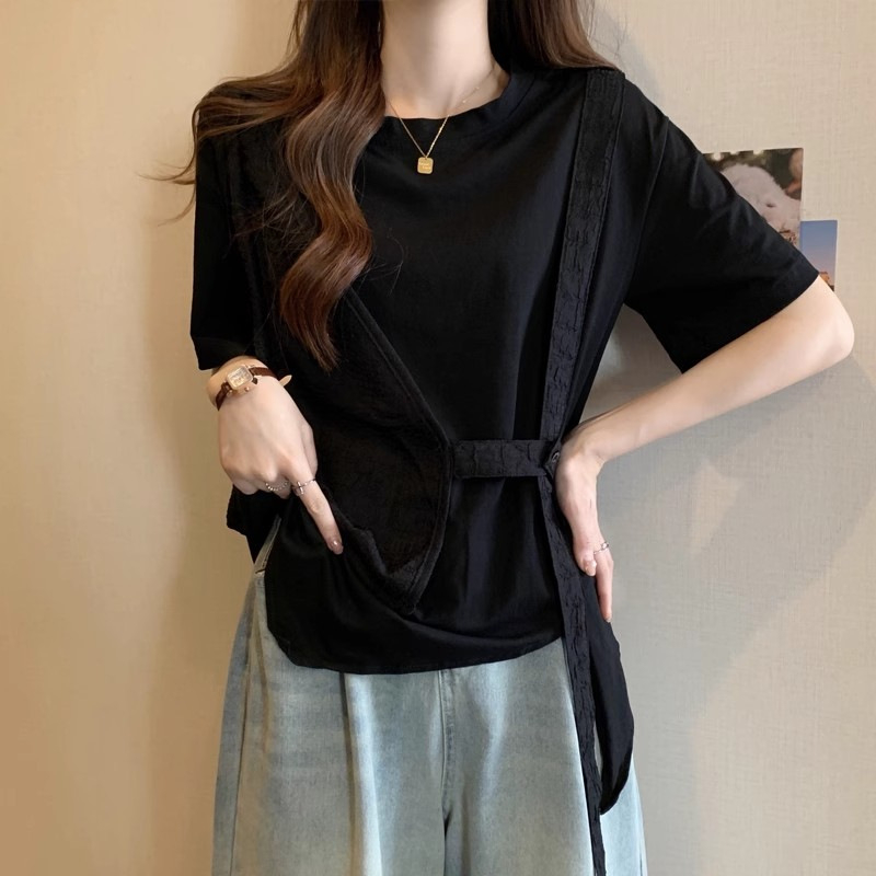 Tricou damă din două părți, cu colaj/îmbinare, guler rotund, mânecă scurtă, lungime medie