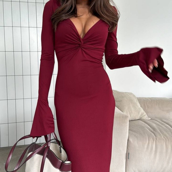 Haljina s V izrezom, rukavi u stilu lotosa, kratka duljina, uski bodycon kroj, poliester s elastanom