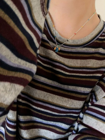 Tricou cu mâneci lungi, dungi, guler rotund, croială lejeră (polyester 95% / spandex 5%, model pe dungi, mâneci lungi, guler rotund, croială lejeră)