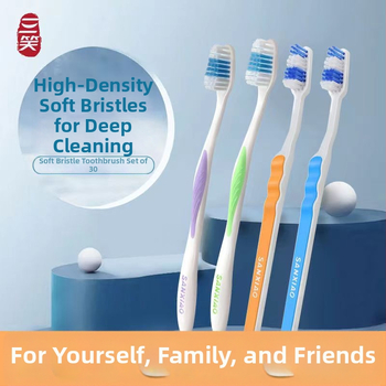 Three Laughs ručna četkica za zube za odrasle, s dvostrukim tvrdim i mekanim vlaknima, dizajn valovito-lukaste forme, individualno pakirana, za interdentalno čišćenje