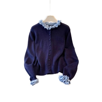 Cardigan tricotat cu guler rotund, croială lejeră, mâneci lungi, nasturi pe un rând, model cu blocuri