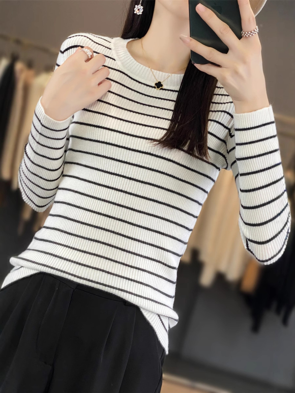 Pulover tricotat Andy Knit, cu dungi, slim-fit, guler rotund