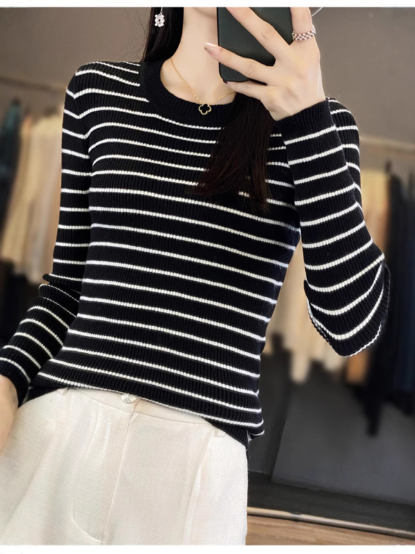 Pulover tricotat Andy Knit, cu dungi, slim-fit, guler rotund