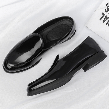 Pánske Casual Slip-On Topánky, Vrchnok Microfiber, Gumová podrážka, Špičatá špička, Nízky podpätok (1–3 cm), Model 55801, Jesenné vydanie 2025