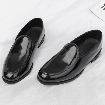 Pánske Casual Slip-On Topánky, Vrchnok Microfiber, Gumová podrážka, Špičatá špička, Nízky podpätok (1–3 cm), Model 55801, Jesenné vydanie 2025