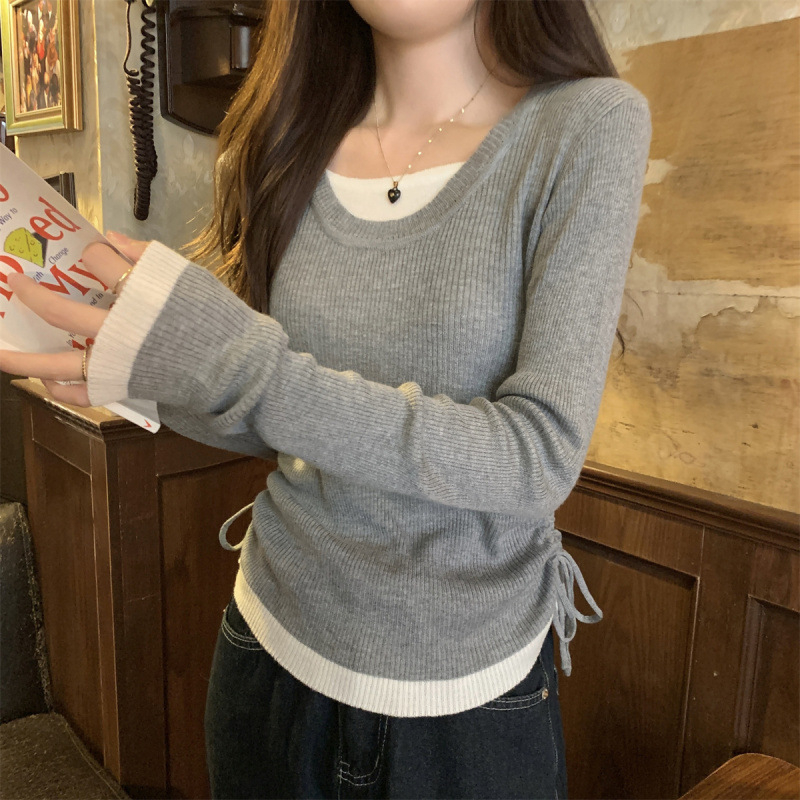 Pulover tricotat cu set fals din două părți, guler rotund, mâneci lungi, croială slim, grosime medie