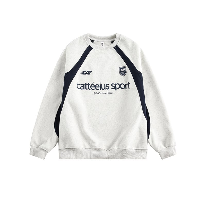 Pulover cu aplicații de litere în stil american, guler rotund, croială lejeră, mâneci lungi, bumbac 60% / poliester 40%.