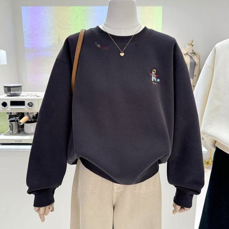 Hanorac/pull din fleece — broderie cu desene animate, țesătură chenille groasă, croială lejeră, guler rotund.