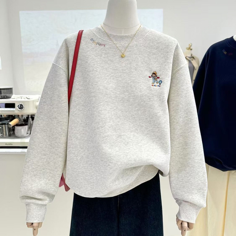 Hanorac/pull din fleece — broderie cu desene animate, țesătură chenille groasă, croială lejeră, guler rotund.