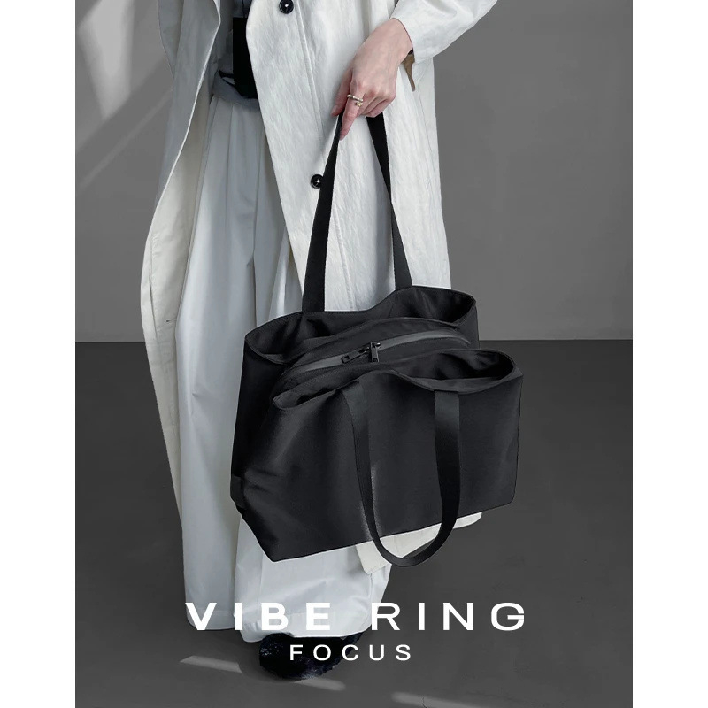 Geantă tote din nylon pentru femei – capacitate mare, multiple compartimente, închidere cu fermoar, buzunare interioare, căptușeală poliester-cotton, curele duble