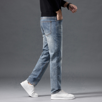 Džinsice – ravne nogavice, srednji obim struka, zip, pamuk-stretch denim