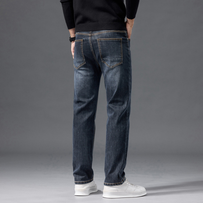 Džinsice – ravne nogavice, srednji obim struka, zip, pamuk-stretch denim