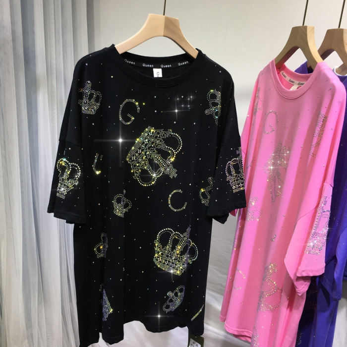 Majica od pamuka s geometrijskim uzorkom i rhinestone ukrasom, okrugli izrez, kratki rukav, srednja duljina 65–80 cm