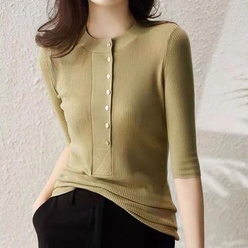 Πλεκτό τοπ από μερσεριζέ βαμβάκι, ύφασμα: βαμβάκι, λαιμόκοψη: στρογγυλή, μισό μανίκι, στενή γραμμή