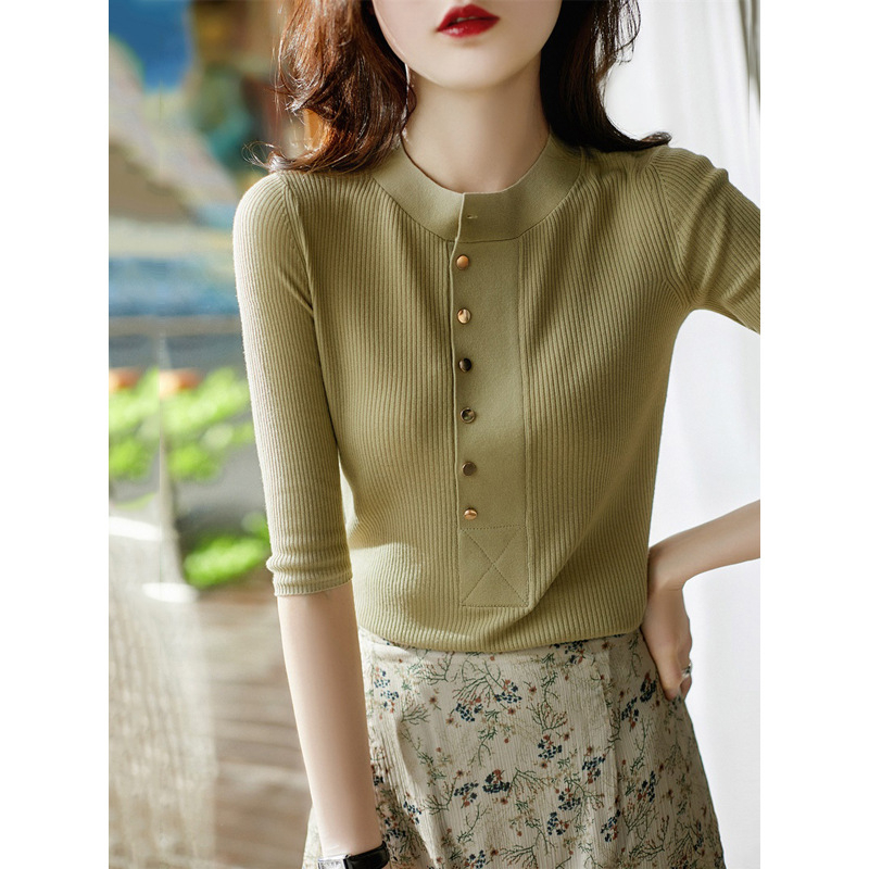 Πλεκτό τοπ από μερσεριζέ βαμβάκι, ύφασμα: βαμβάκι, λαιμόκοψη: στρογγυλή, μισό μανίκι, στενή γραμμή