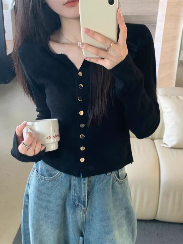 Dámsky pletený cardigan z polyesteru s výstrihom do V, dlhé rukávy, štíhly strih, gombíky