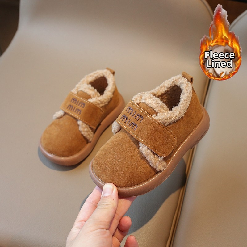 Detské zimné topánky s písmenovým vzorom, horná časť z umelej kože, podšívka z fleecu, zapínanie na suchý zips, gumová podrážka (Horná: umelej kože; Vzor: písmená; Podšívka: fleec; Zápínanie: suchý zips; Poddrážka: guma)