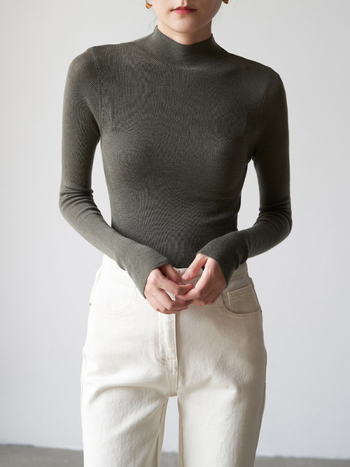 Pulover tricotat din lână 95%+, croială Slim, mâneci lungi, culoare solidă, lungime normală